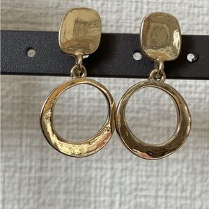 Elegant Gold Dangle Earrings